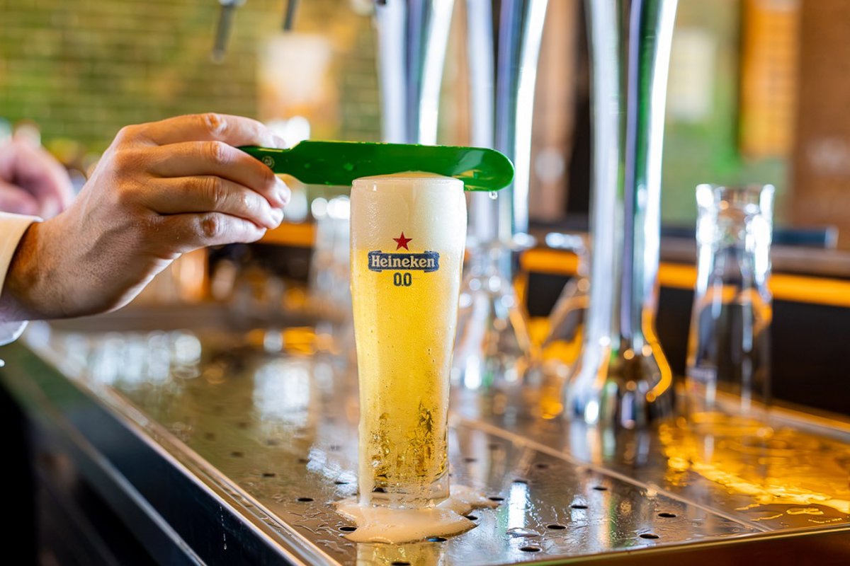 Heineken eliminará hasta 6.000 puestos de trabajo tras una disminución de ventas en 2025